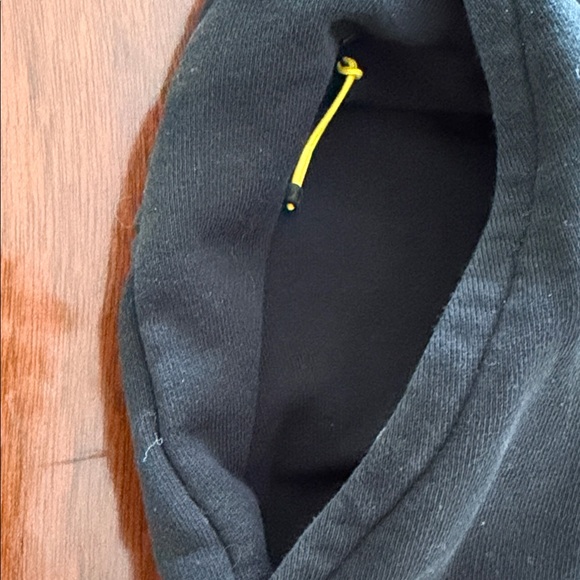 Bombas Women’s Black Jogger, XXL, 2 front pockets, one zip pocket for keys - Picture 3 of 4